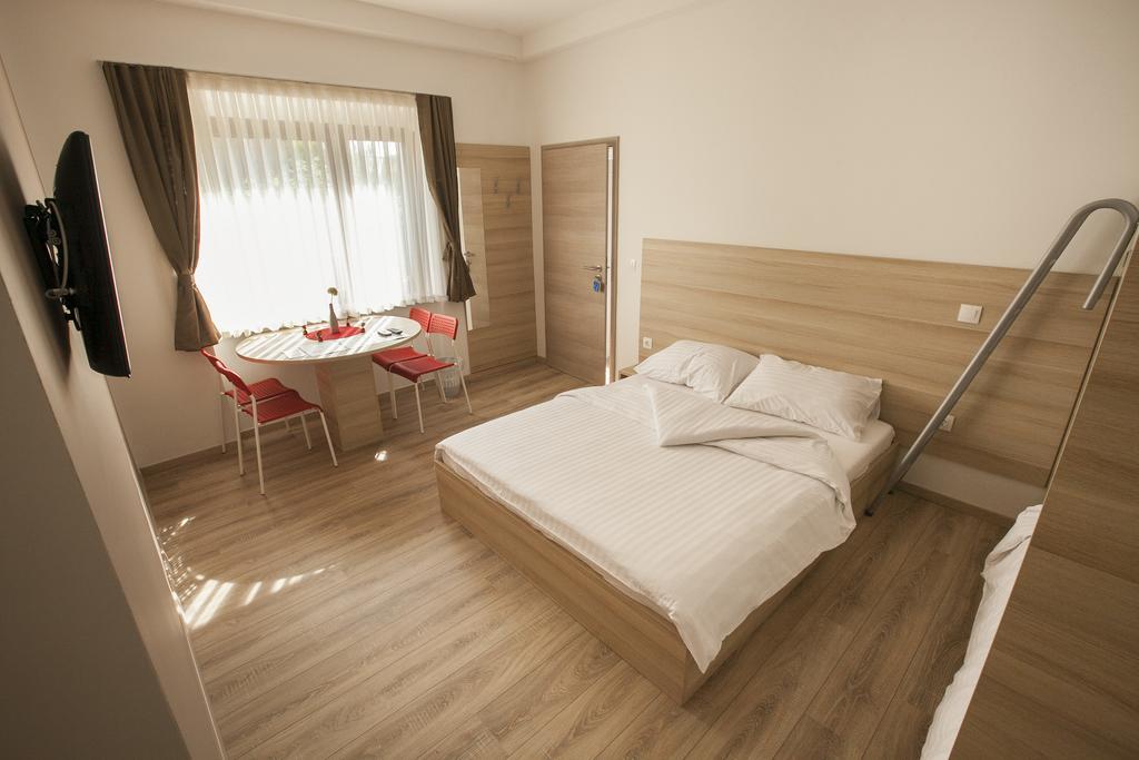Sweet Dreams Rooms&Apartments Postojna Buitenkant foto