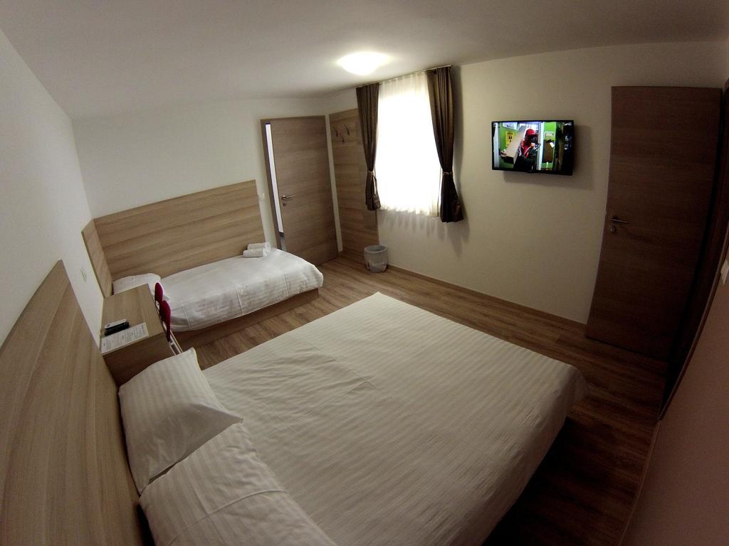 Sweet Dreams Rooms&Apartments Postojna Kamer foto