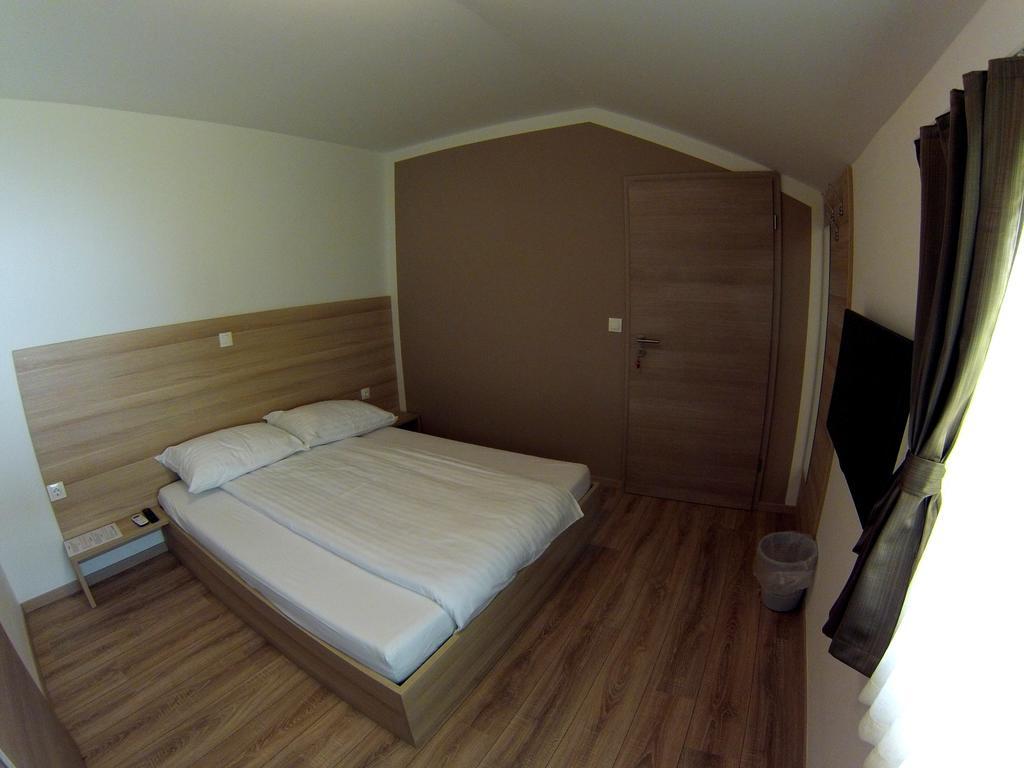 Sweet Dreams Rooms&Apartments Postojna Kamer foto