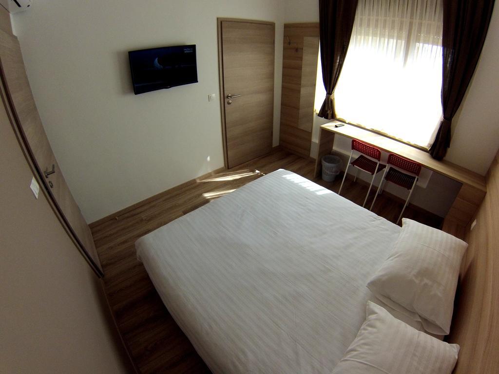 Sweet Dreams Rooms&Apartments Postojna Kamer foto